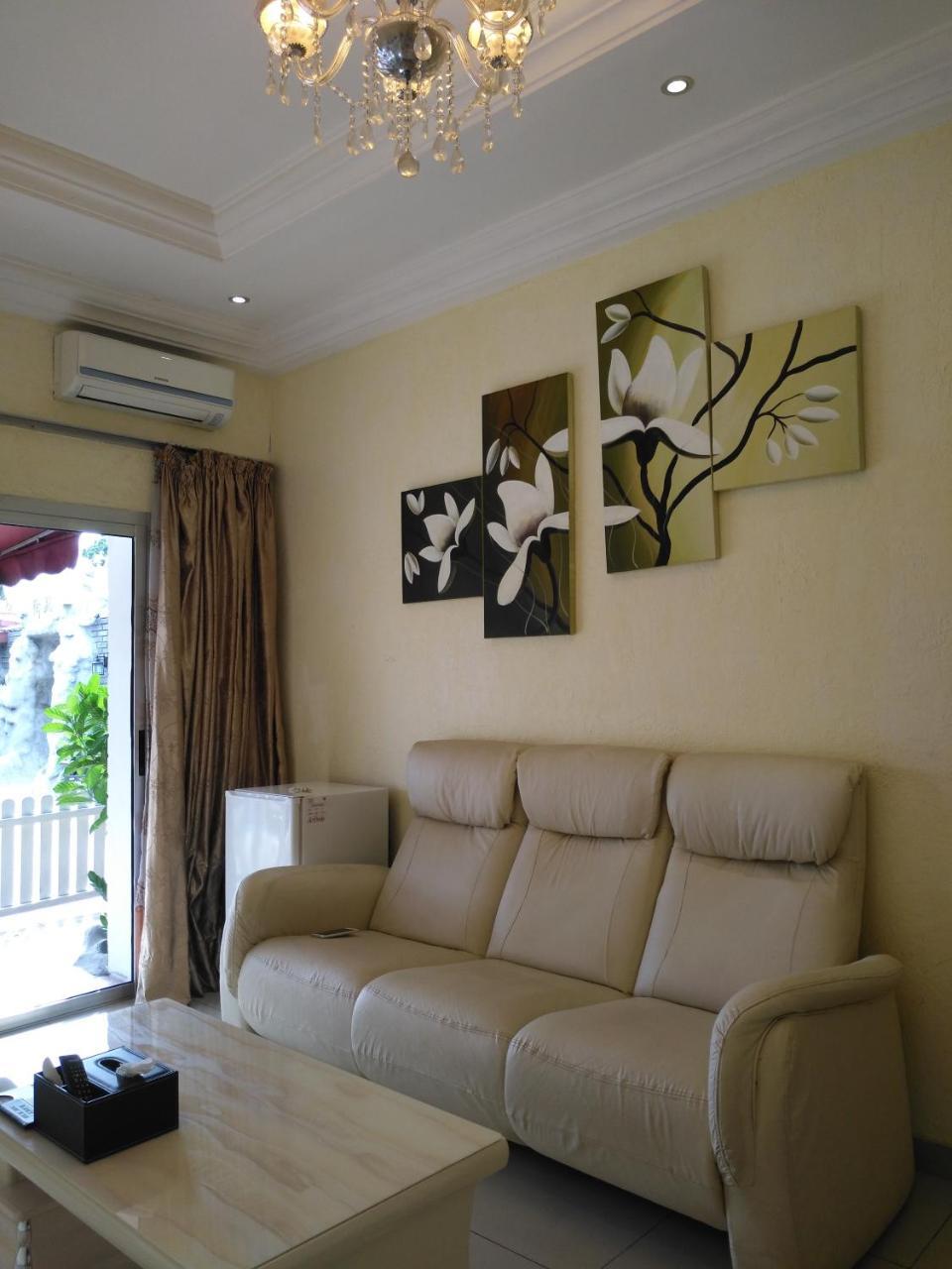 Hôtel des Jardins Abidjan Exterior foto